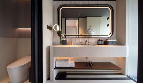 Chambre Luxe, 1 très grand lit, vue ville