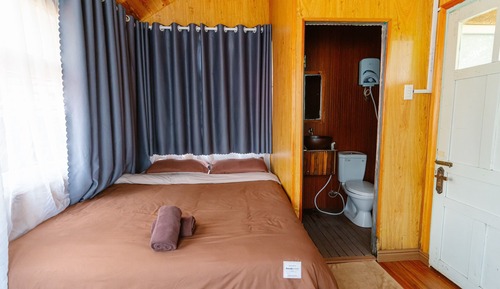 Tree House Romantique, 1 chambre, patio, vue montagne
