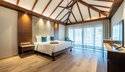 Villa « Premier », 1 très grand lit, vue jardin (Lagoon Villa)