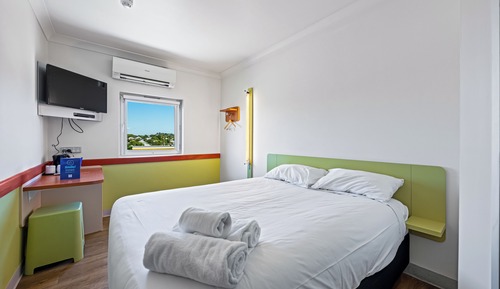 Chambre Standard, 1 très grand lit