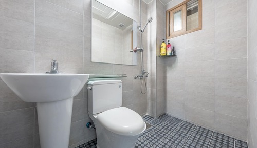 Chambre, 1 chambre (Room 101)