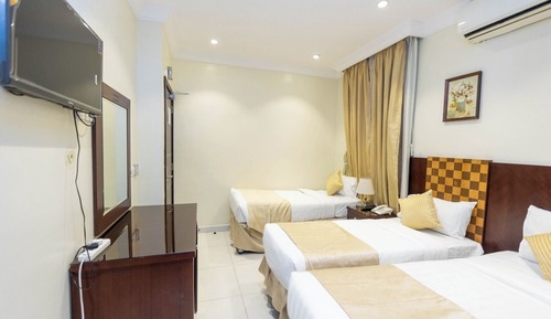 Chambre Standard, 3 lits une place