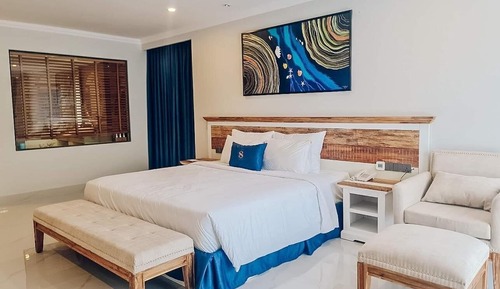 Chambre Double, vue piscine