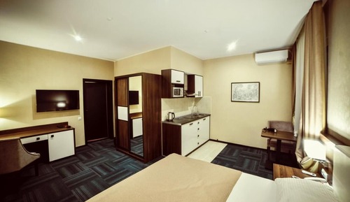 Studio Deluxe