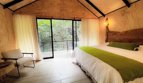Chambre, vue montagne