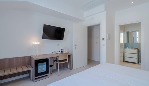 Chambre Supérieure, 1 lit double ou 2 lits jumeaux