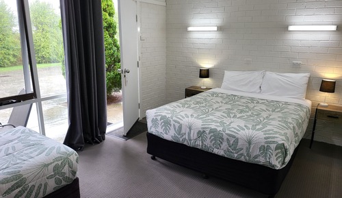 Chambre Double Exécutive, vue cour intérieure