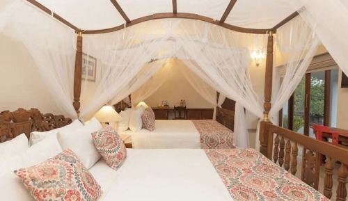 Chambre Quadruple Familiale, vue fleuve