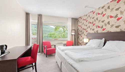 Chambre Supérieure, 1 lit double, balcon, vue mer