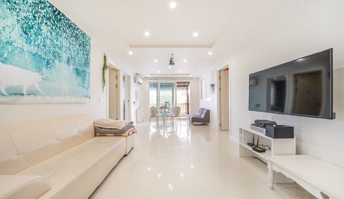 Chambre, 3 chambres (203)