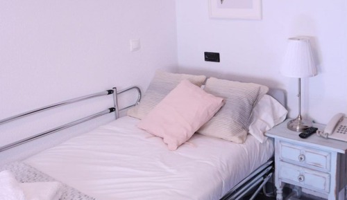 Chambre Simple Classique, vue cour intérieure