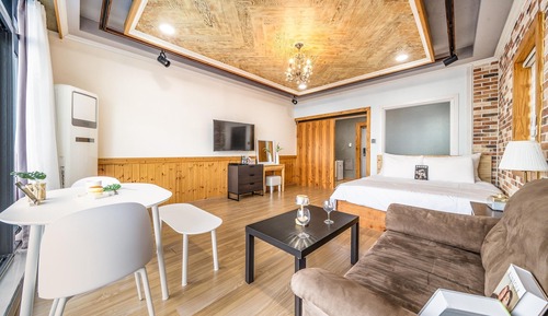 Chambre, 1 chambre (D-203)