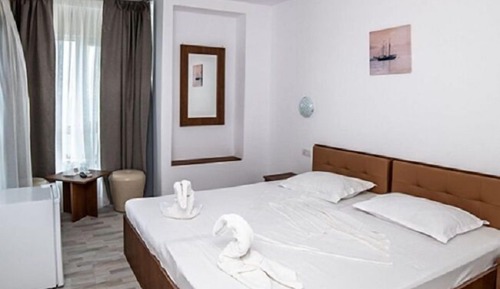 Chambre Double Standard, 1 grand lit