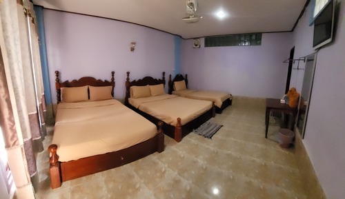 Chambre Quadruple Deluxe, vue ville