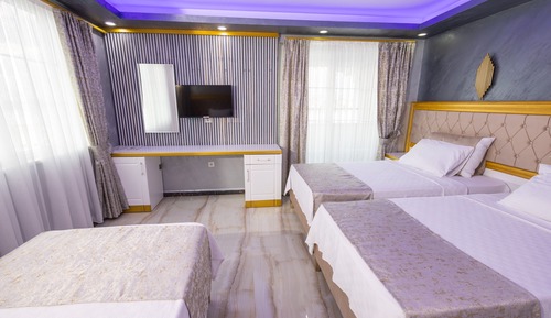 Chambre Familiale Double ou avec lits jumeaux, 2 chambres, vue ville