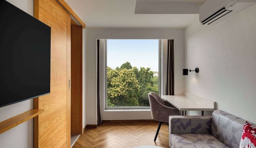 Suite, 1 très grand lit et 1 canapé-lit, non-fumeurs