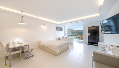 Chambre, 1 chambre (dal hana)