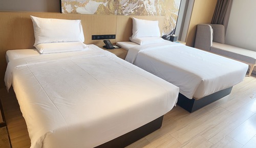 Chambre Sénior avec lits jumeaux