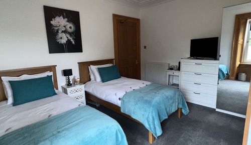 Chambre Supérieure avec lits jumeaux, vue jardin