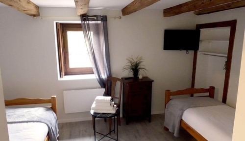 Chambre Standard avec lits jumeaux, vue cour intérieure