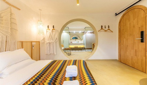 Chambre Double Romantique, vue colline