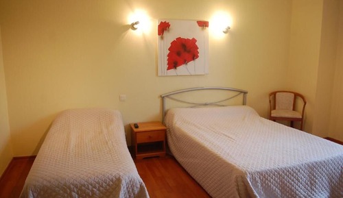 Chambre avec lits jumeaux, vue jardin