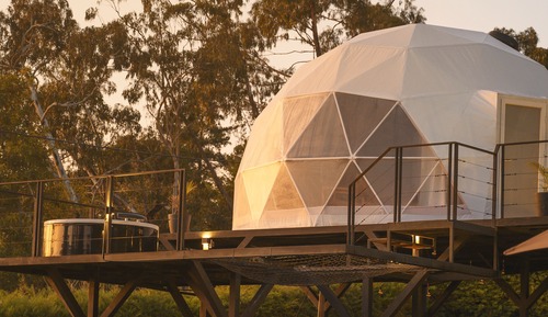 Cabane Design, balcon, vue montagne