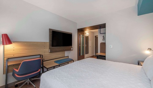 Chambre, 1 très grand lit