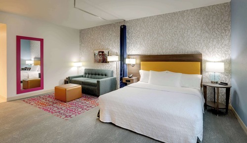 Suite Studio, 1 très grand lit, accessible aux personnes à mobilité réduite (Roll-In Shower)