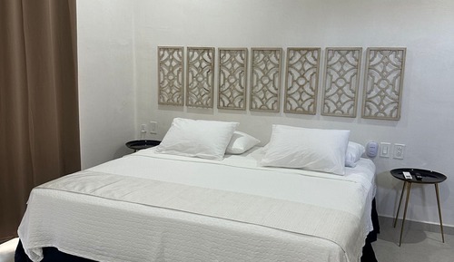 Chambre Deluxe, 1 très grand lit, non-fumeurs, salle de bains privée