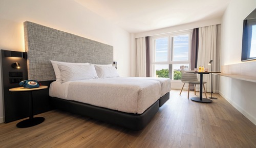 Chambre (The Innside Room)
