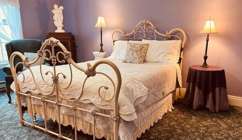 Chambre, 1 grand lit, accessible aux personnes à mobilité réduite, salle de bains privée