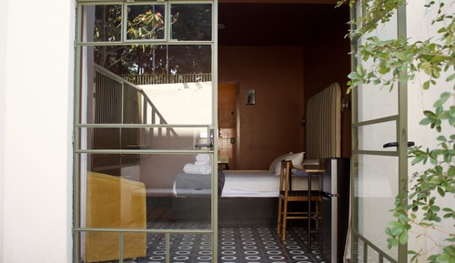 Chambre Confort, 1 très grand lit, salle de bains privée