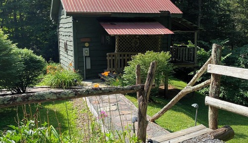 Cabane, 1 grand lit et 1 canapé-lit