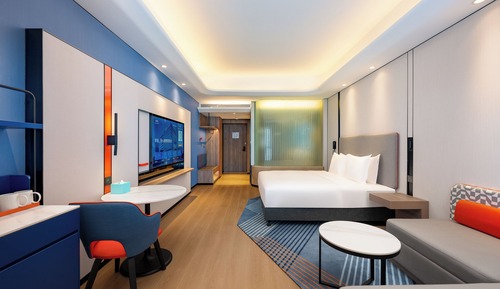Chambre Standard, 1 très grand lit, vue ville