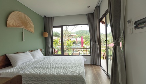 Chambre Double Standard pour 1 personne, vue jardin, côté montagne