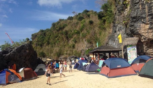 Tente, 1 grand lit 1 place, accessible aux personnes à mobilité réduite, vue plage