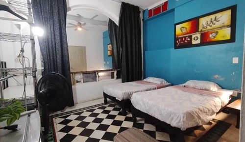 Chambre Simple, vue ville