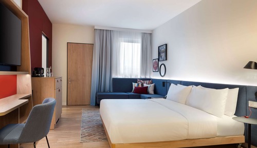 Chambre, 1 grand lit, accessible aux personnes à mobilité réduite