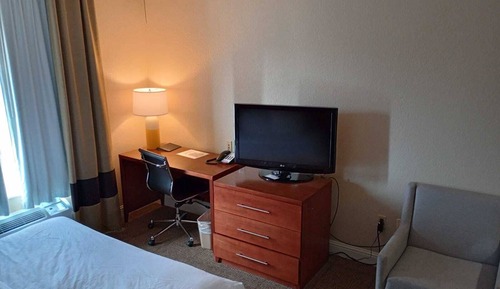 Chambre, 1 très grand lit