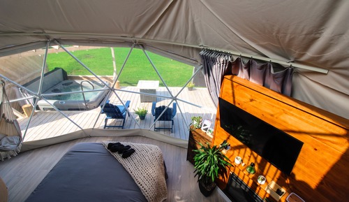 Tente Luxe, 2 chambres, bain à remous, vue baie