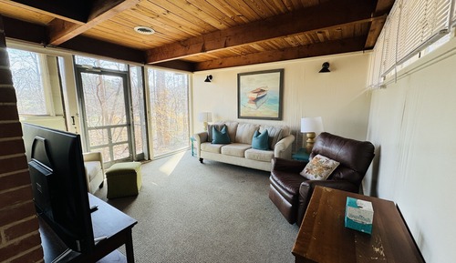 Cottage Standard
