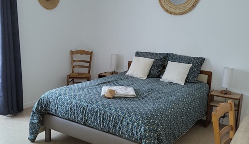Chambre, plusieurs lits, non-fumeurs, salle de bains privée