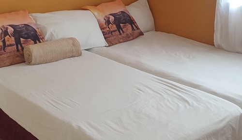 Chambre Confort Double ou avec lits jumeaux
