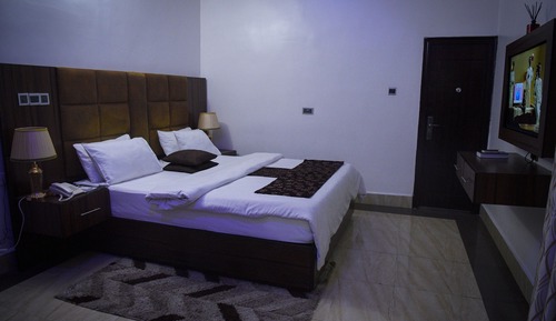 Chambre Affaires, 1 chambre