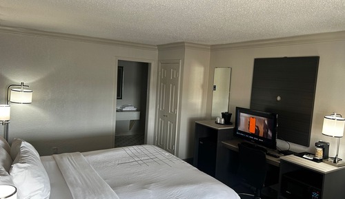 Chambre Standard, 1 très grand lit, non-fumeurs