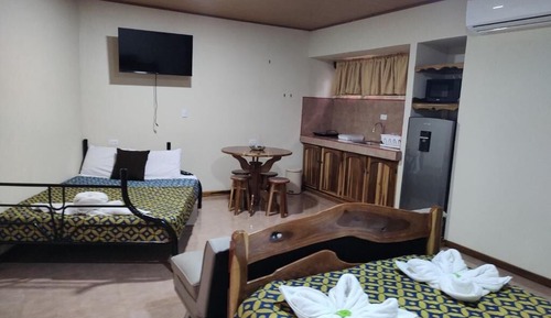 Chambre Quadruple Deluxe, vue piscine