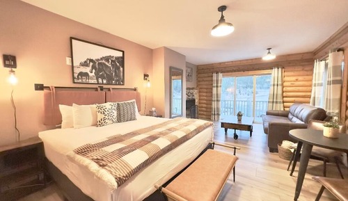 Chambre, 1 très grand lit et 1 canapé-lit