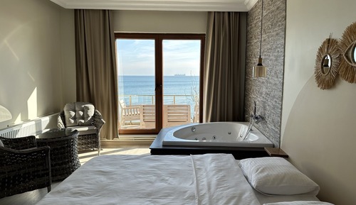 Chambre Deluxe, 1 très grand lit, terrasse, vue mer