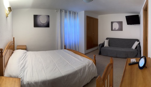 Chambre Triple, salle de bains privée (No. 1)